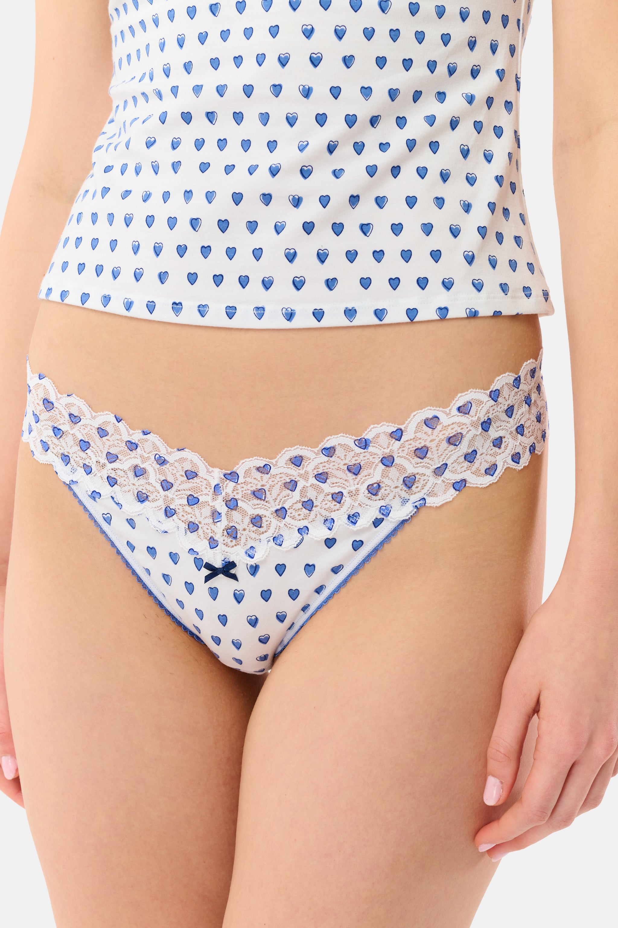 Hearts Lace Thong 3 Pack