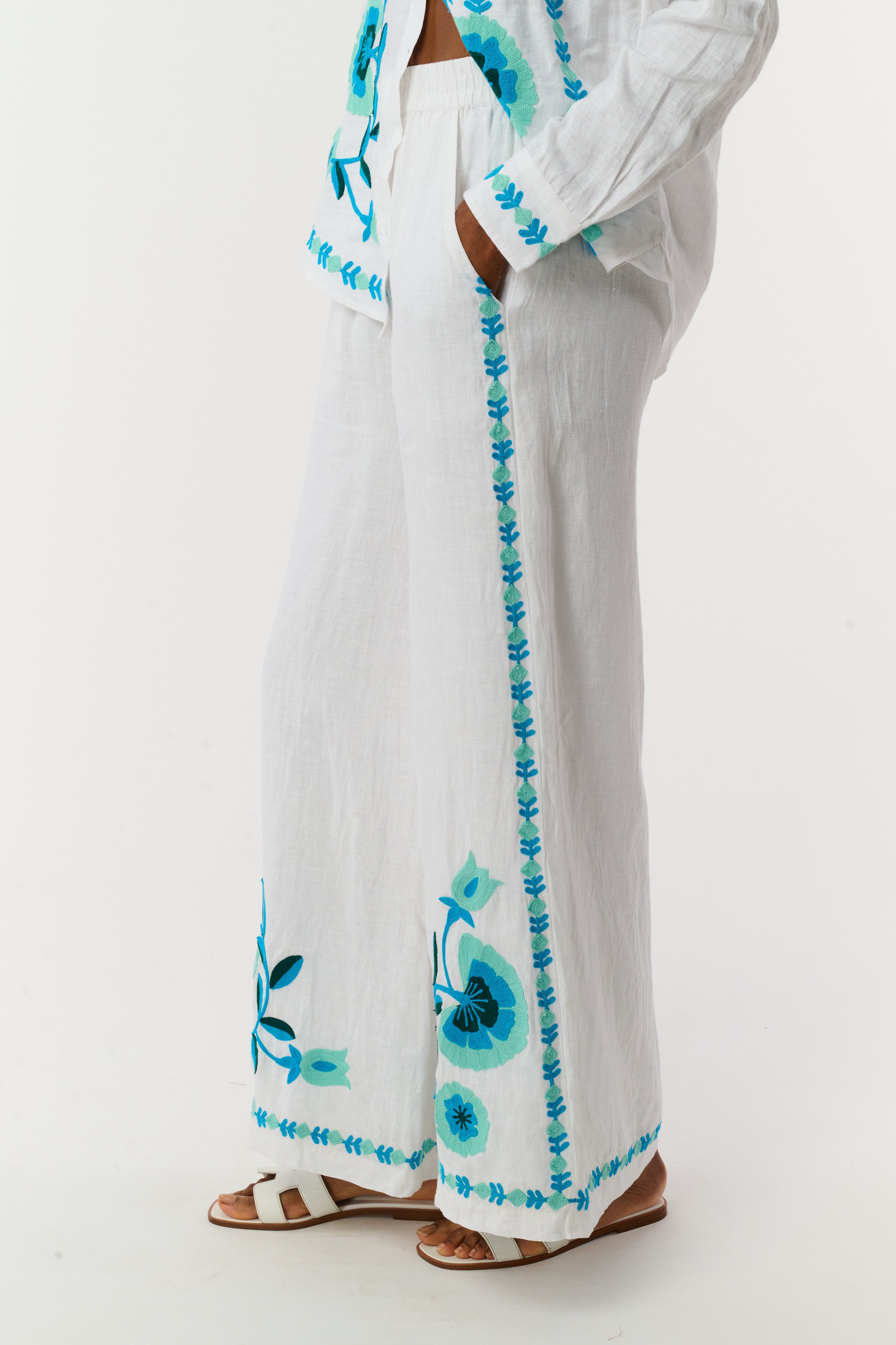 Avallon Embroidery Kaylee Pant
