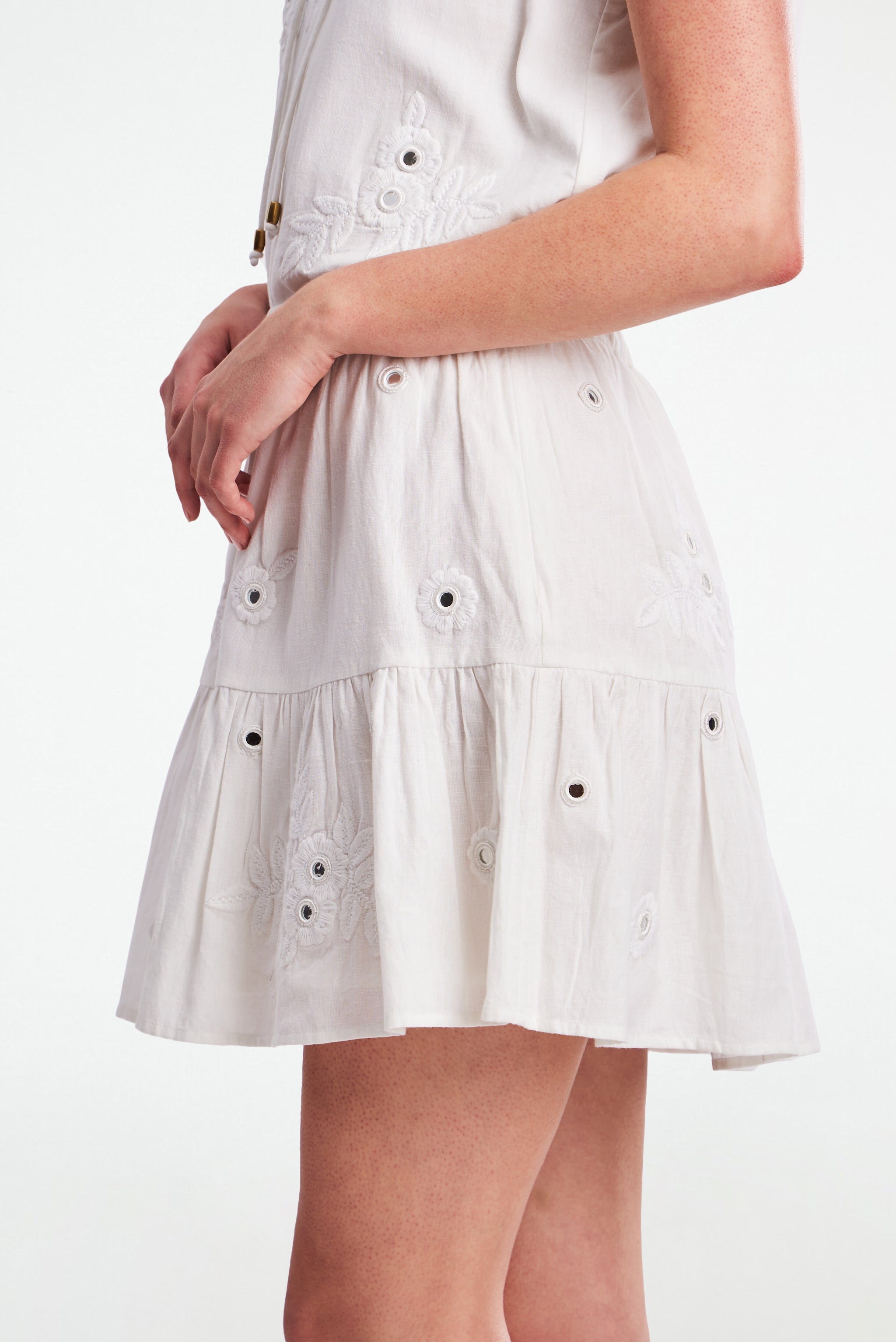 Gloriosa Embroidery Fleet Skirt